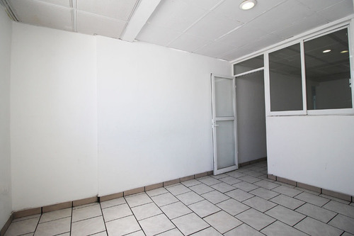 Imagen 7 de 15 de Local Comercial En Renta, Morelia, Michoacán De Ocampo