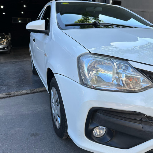 Toyota Etios 1.5 X 6mt My19