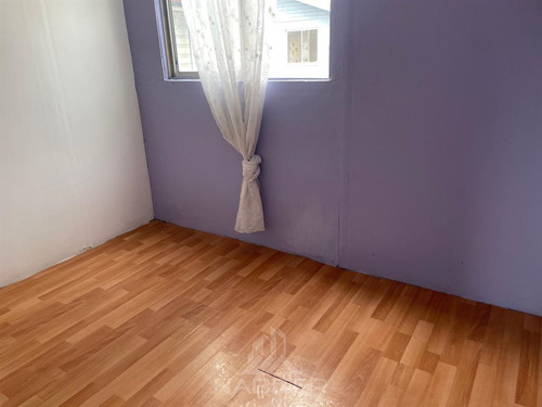Casa En Venta De 4 Dorm. En Curicó