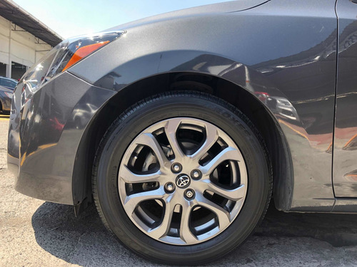 Imagen 7 de 15 de Toyota Yaris 2019 1.5 R Xle At