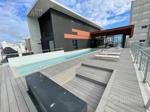 Edificio Malecon Varese, Venta De 2 Amb.