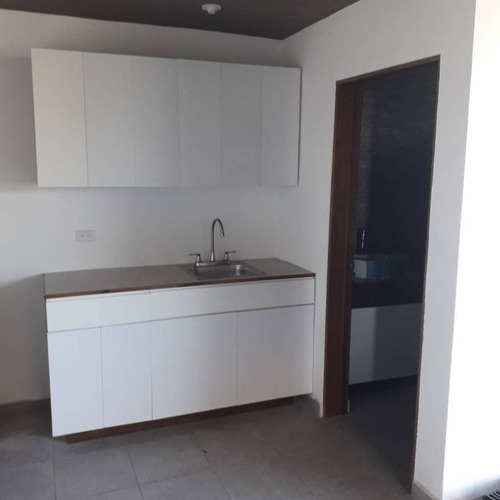 Imagen 10 de 25 de 386986-oficina En Venta Con Bodega Y Casa Amueblada En Col. Los Cedros