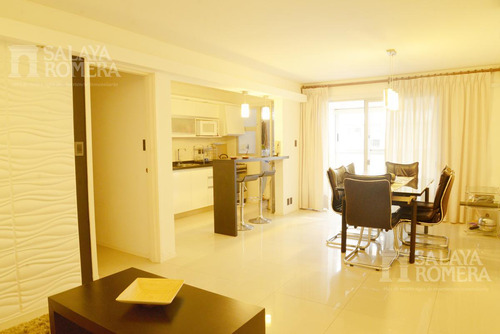 Venta - Apartamento En Playa Mansa, Frente Al Mar. Sap2306113