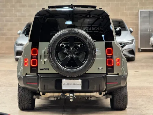 Land Rover Defender First Edition 2.0 Turbo Diesel