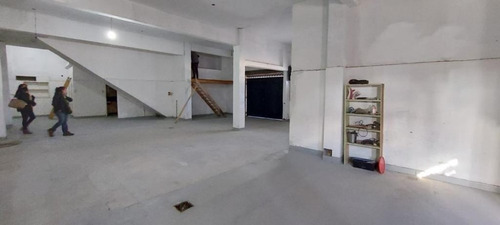 Imagen 11 de 23 de Local De 225 M2 En Alquiler En Esquina, Con Doble Entrada, En Dock Sud