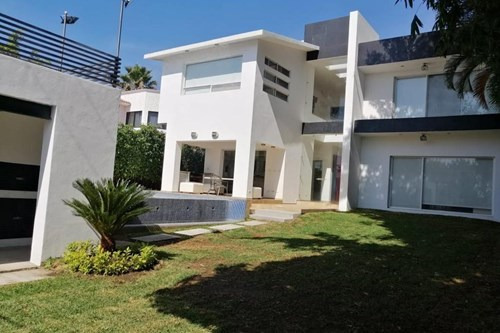 Casa En Venta En Circuito Quetzal, Lomas De Cocoyoc