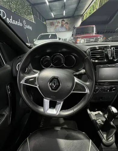 Renault Logan 1.6 Privilege / Intens