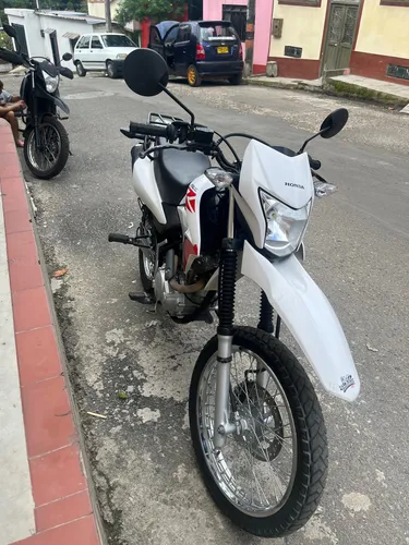 Honda Xr 150l Blanca Modelo 2023