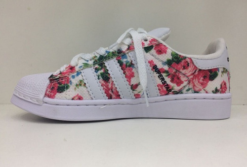 tenis adidas superstar florido