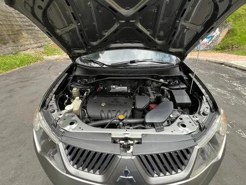 Mitsubishi Outlander 2.4