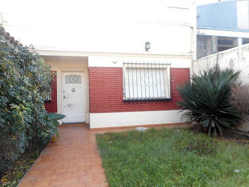 Imagen 2 de 16 de Departamento 3 Amb. Pta. Baja Al Fte. - Lomas Del Mirador