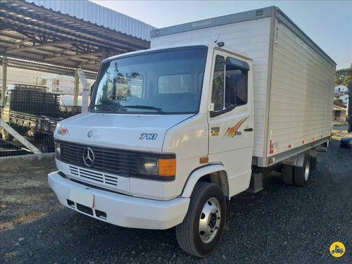 Imagem 2 de 5 de Mercedes Benz 710