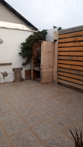 Casa Un Piso En Los Aromos Pasaje Cerrado
