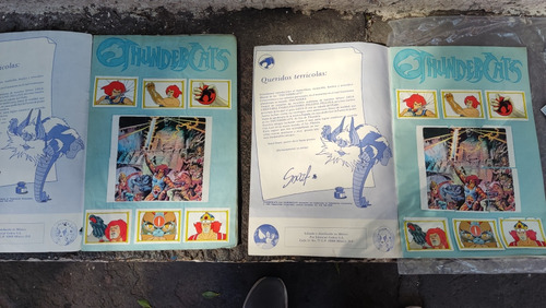 Dos Álbum De Estampas Thundercats Envío Gratis Uno Lleno (Usado)