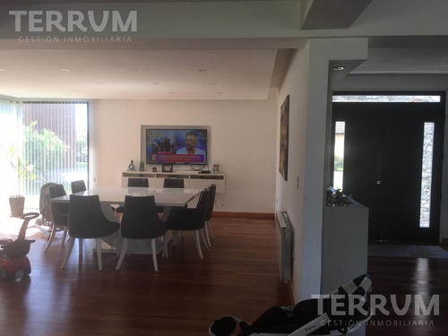 Casa En Venta : Canning : Malibu