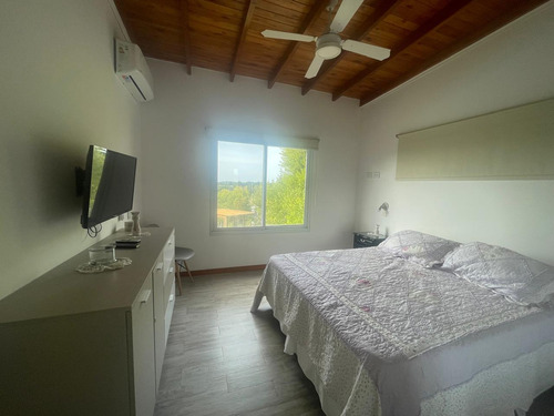 Casa En Venta Costa Esmeralda, Barrio Ecuestre.