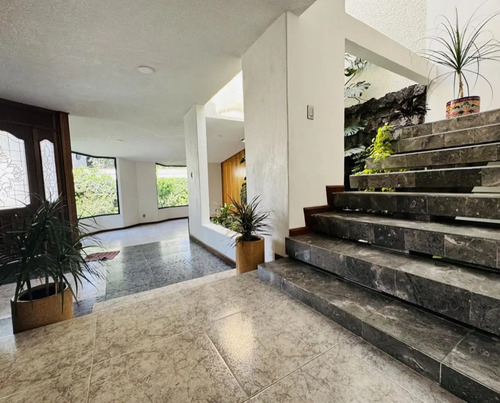 Casa En La Virgen En Metpec Dentro De Residencial Con Amplio Jardin