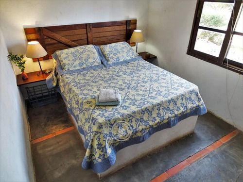 Venta - Hermosa Casa De 3 Dormitorios Y Jardín. Posible Permuta - Ref. #1vla