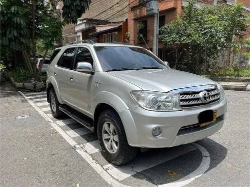 Toyota Fortuner 2.7l 4x4