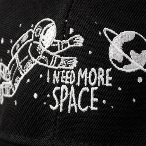 Imagen 2 de 4 de Gorro Jockey I Need More Space Astronauta Espacio Negro