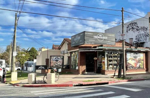Imagen 2 de 2 de Local Con Vivienda En Venta En Castelar Norte