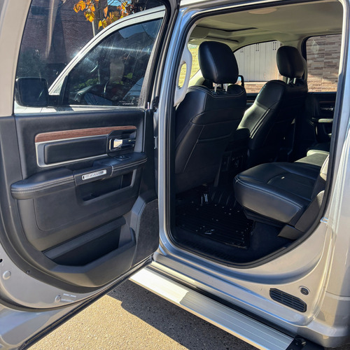 RAM 1500 5.7 Laramie Atx V8