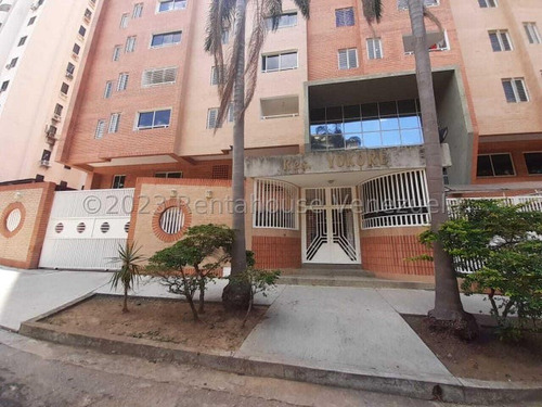 Sasha Loreto Asesor Inmobiliario Rent-a-house Te Ofrece Este Bello Y Amplio Apartamento En La Urb. La Trigaleña  De Valencia #24-11814