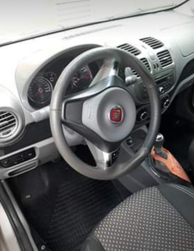 Fiat Grand Siena 2015 1.6 16v Essence Flex 4p