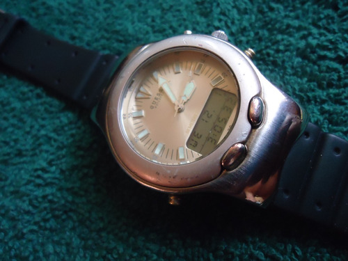Guess Reloj Vintage Retro Ana-digi
