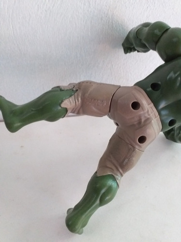 Muñeco Hulk Hasbro 2011 (Usado)