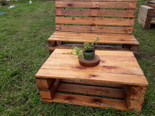 Imagen 4 de 9 de Juego De Jardín En Pallets