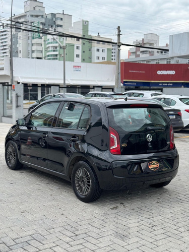 Volkswagen Up! move 1.0 TSI Total Flex 12V 5p