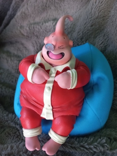 Figura de acción Dragon Ball Majin Boo Puff Sofá Sleep Go Series