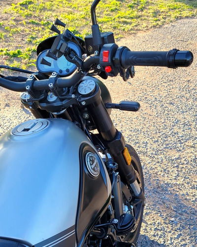 Imagen 14 de 20 de Benelli Leoncino 500