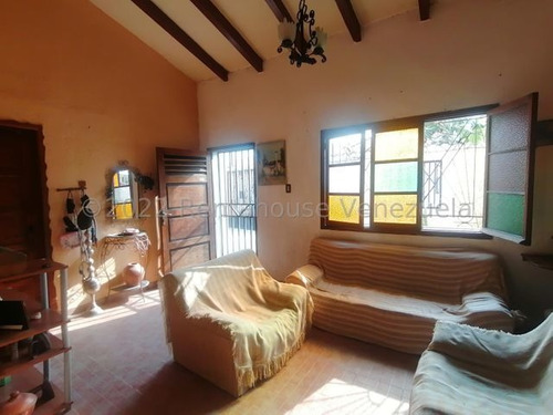 Imagen 27 de 29 de Casa En Venta Centro De Barquisimeto 22-22986 M&n 04245543093