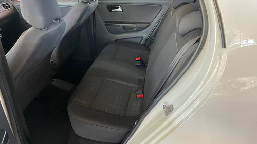 Imagem 8 de 8 de Volkswagen Fox 1.0 Mpi Track 12v Flex 4p Manual