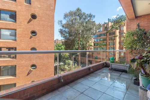 Apartamento En Arriendo/venta En Los Rosales. Cod A13723