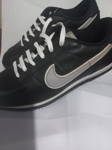 Zapatillas Nike Cortez. Talle 44. Impecable Retro. Hermosa