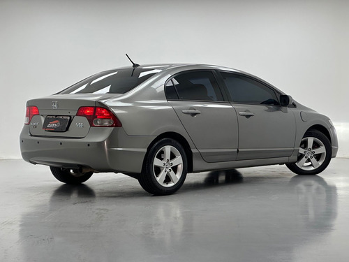 Honda Civic 1.8 LXS 16V FLEX 4P AUTOMÁTICO