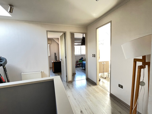 Casa En Venta De 3 D ,4 B En Sector Lomas De Mirasur