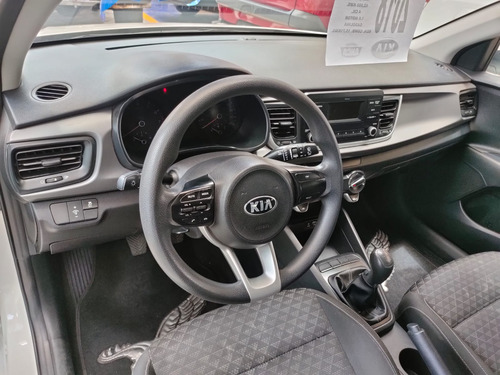 Kia Rio 1.6 Lx Hatchback Mt