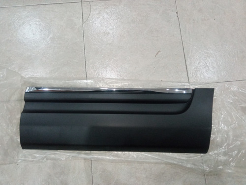 Moldura Platina Puerta Trasera Izquierda Ford Explorer 11/15