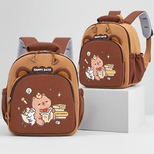 Mochila Capibara Jardin Carpincho Capybara Importada Marrón Modelo 1