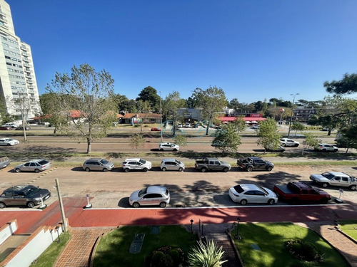 Imagen 22 de 22 de Apartamento De 3 Dormitorios Con Bajos Gastos A La Venta!!