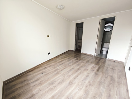 Ref:12591** Arriendo Depto 2d+2b, Refri, Microondas, Te