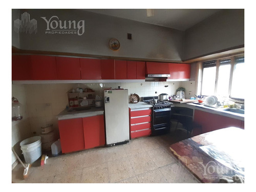 Imagen 14 de 28 de Casa De 4 Ambientes Con Jardin Y Pileta En Berazategui