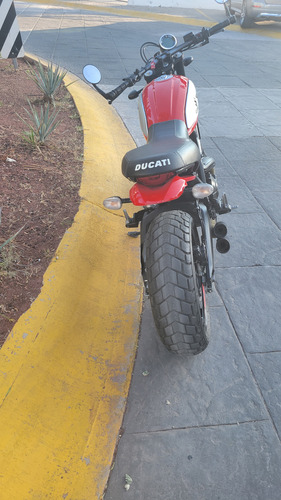 Ducati Scrambler 800 Modificada A Independent