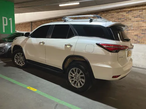 Toyota Fortuner 2.7L Srv