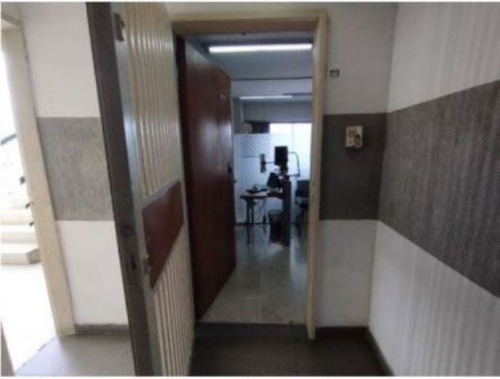 Acogedora Oficina En Alquiler Amoblada Y Equipada Sal