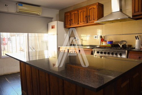 Imagen 4 de 14 de Casa En Venta. La Vanguardia - Constitucion - Rosario
